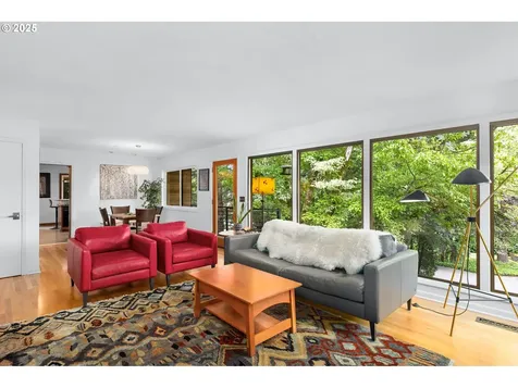 5220 SW Shattuck Road Portland OR 97221