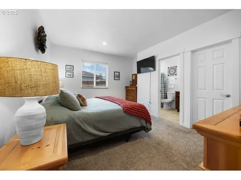 515 SE Segoviano Court Madras OR 97741