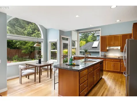 4321 SW Terlyn Court Portland OR 97221