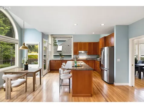 4321 SW Terlyn Court Portland OR 97221