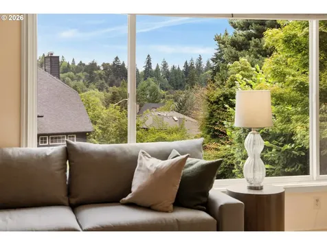 4321 SW Terlyn Court Portland OR 97221