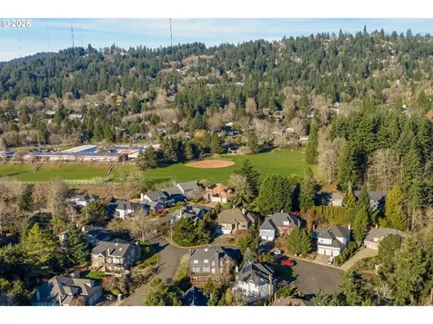 4321 SW Terlyn Court Portland OR 97221