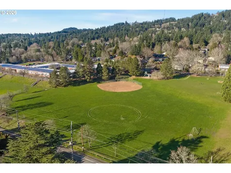 4321 SW Terlyn Court Portland OR 97221