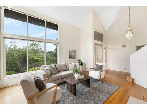 4321 SW Terlyn Court Portland OR 97221