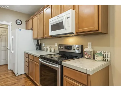 21795 NE Larkspur Lane Fairview OR 97024