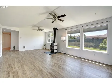 307 NE Clark Avenue Battle Ground WA 98604