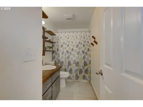 307 NE Clark Avenue Battle Ground WA 98604
