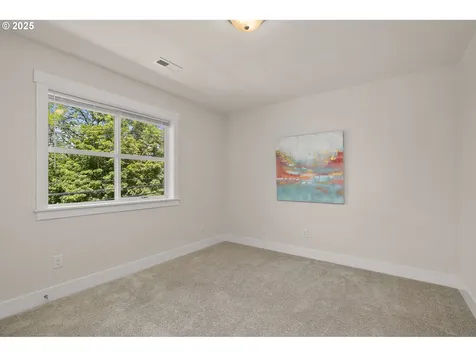 3242 SW Vermont Street Portland OR 97219