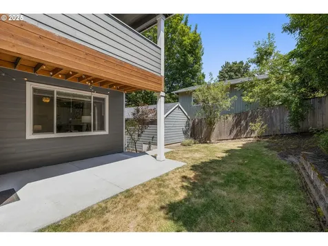 3242 SW Vermont Street Portland OR 97219