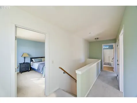 6737 NE Oregon Street Portland OR 97213