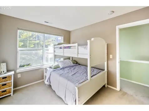 6737 NE Oregon Street Portland OR 97213