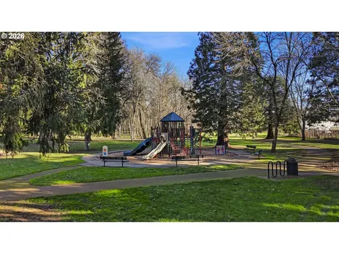 1320 NE 19th Street Mcminnville OR 97128