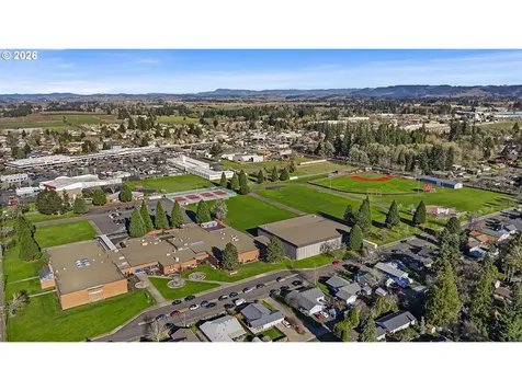 1320 NE 19th Street Mcminnville OR 97128