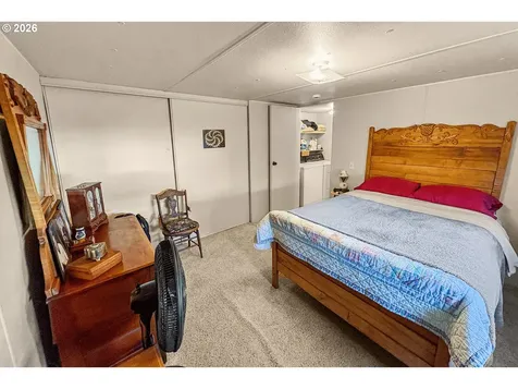 2300 SE 82nd Avenue Portland OR 97216