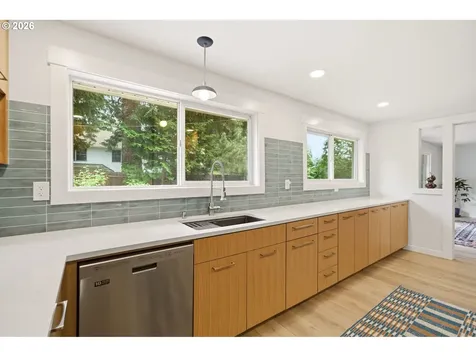 1103 SE 94th Avenue Vancouver WA 98664