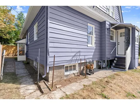 308/310 E 22nd Street Vancouver WA 98663