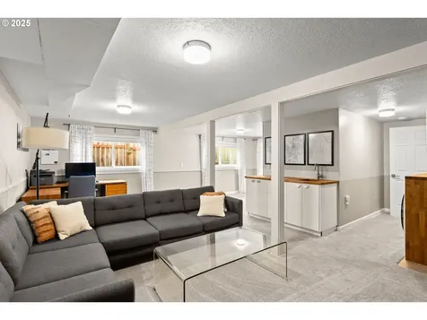 7785 SW Landau Street Portland OR 97223