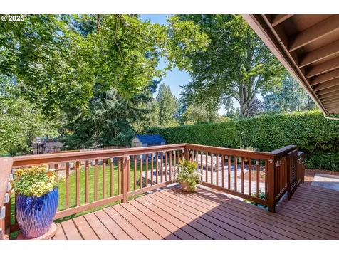 7785 SW Landau Street Portland OR 97223