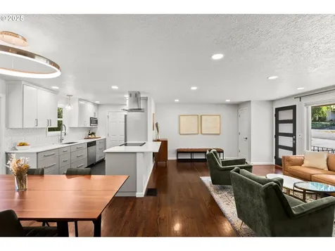 7785 SW Landau Street Portland OR 97223