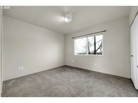 2015 2nd Street Springfield OR 97477