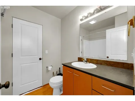 2015 2nd Street Springfield OR 97477