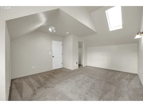 2015 2nd Street Springfield OR 97477