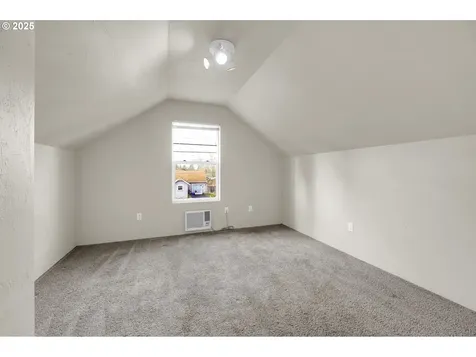 2015 2nd Street Springfield OR 97477