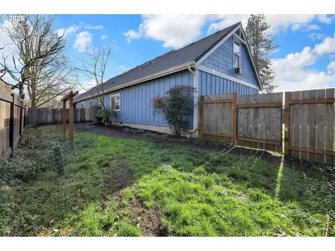 2015 2nd Street Springfield OR 97477