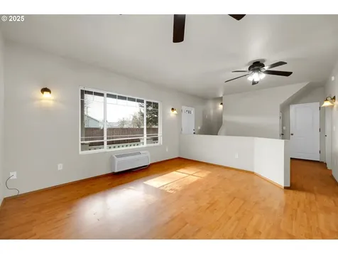 2015 2nd Street Springfield OR 97477