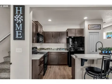 33337 SW Havlik Drive Scappoose OR 97056