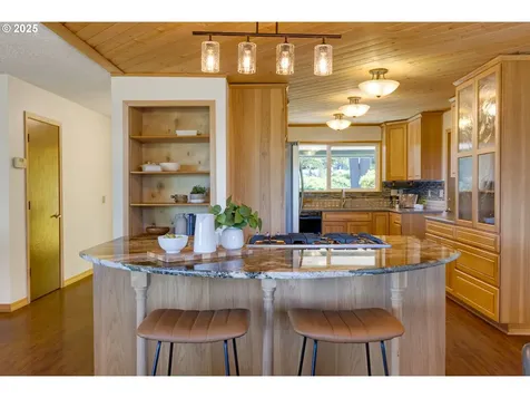 1206 NE 66th Street Vancouver WA 98665