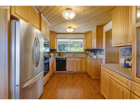 1206 NE 66th Street Vancouver WA 98665