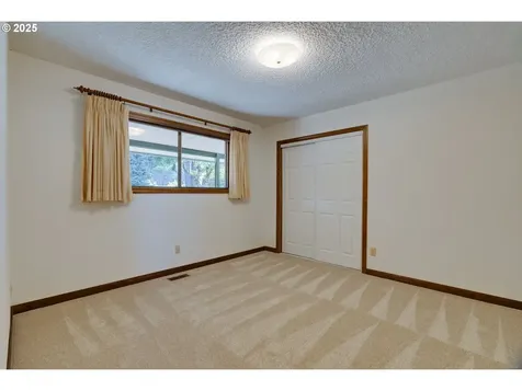 1206 NE 66th Street Vancouver WA 98665