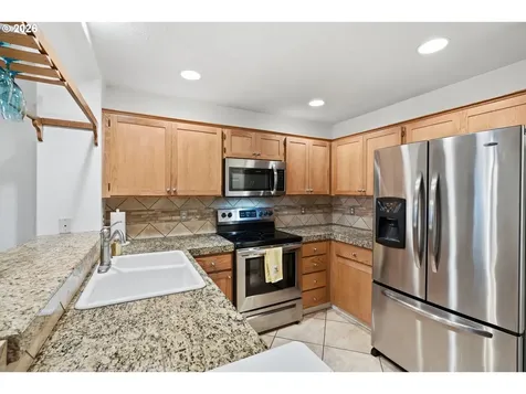 12822 NW Jarvis Place Banks OR 97106