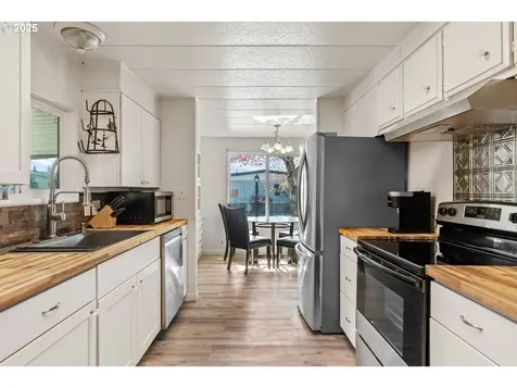 17003 SW Eldorado Drive Portland OR 97224