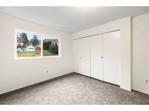 9466 SE Harney Court Portland OR 97266