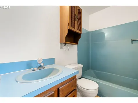 9466 SE Harney Court Portland OR 97266