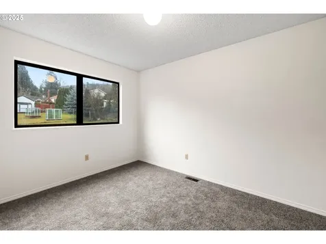 9466 SE Harney Court Portland OR 97266