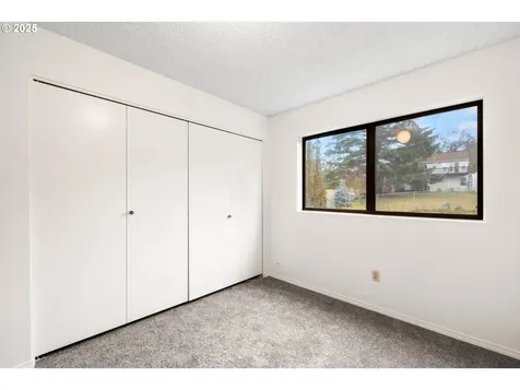 9466 SE Harney Court Portland OR 97266