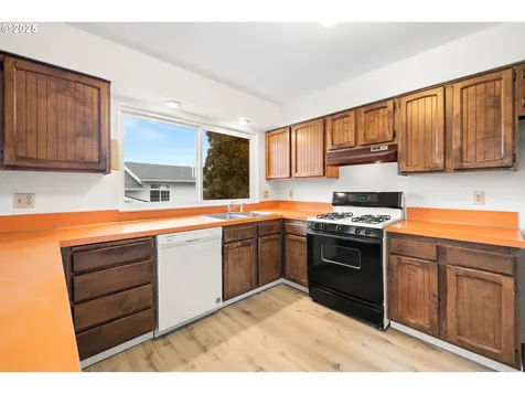 9466 SE Harney Court Portland OR 97266