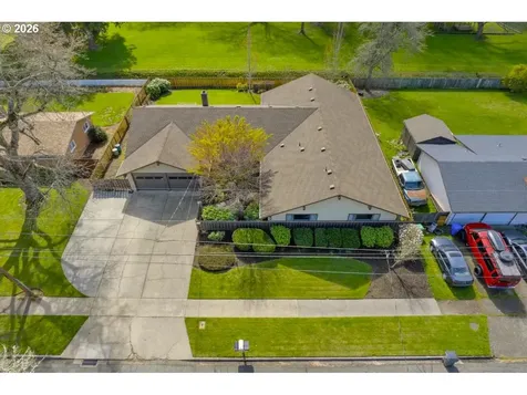 4448 Knoop Avenue Eugene OR 97402