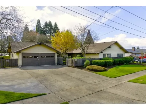 4448 Knoop Avenue Eugene OR 97402