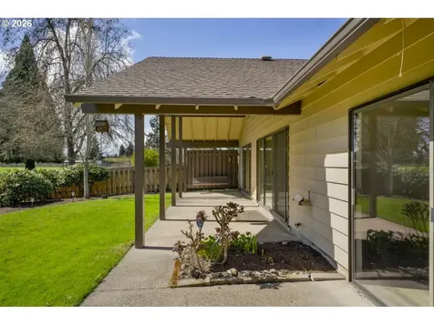 4448 Knoop Avenue Eugene OR 97402
