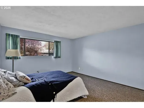 4448 Knoop Avenue Eugene OR 97402