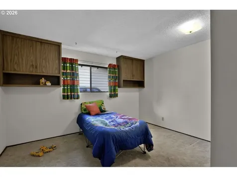 4448 Knoop Avenue Eugene OR 97402