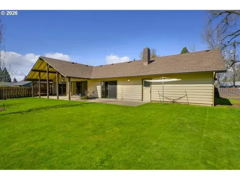 4448 Knoop Avenue Eugene OR 97402