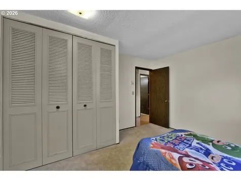 4448 Knoop Avenue Eugene OR 97402