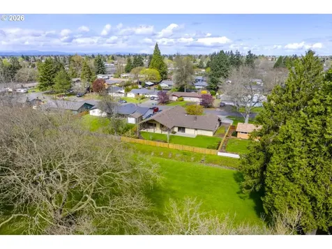 4448 Knoop Avenue Eugene OR 97402