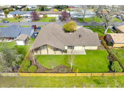 4448 Knoop Avenue Eugene OR 97402