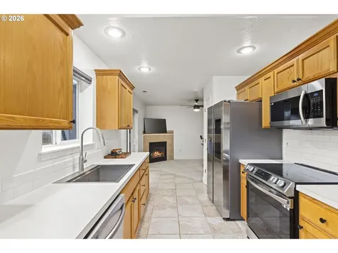 364 NW Blair Street Sheridan OR 97378
